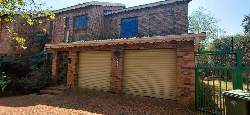 3 Bedroom Property for Sale in Pentagon Park Free State
